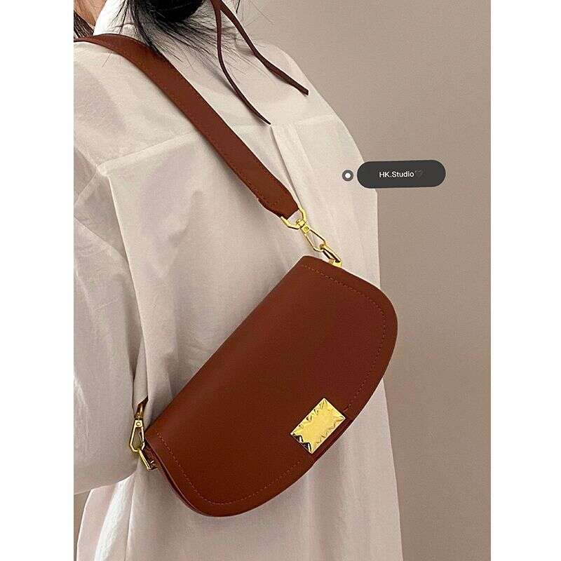 Spring textured small for women 2025 new fashion niche design high-end one shoulder underarm saddle bag