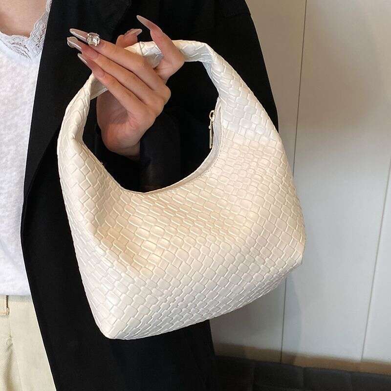 High end niche for women 2025 new trendy and fashionable underarm bag French versatile high-end handbag