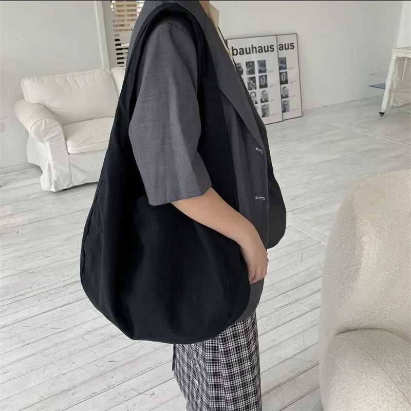Women Canvas Crossbody Bag Oblique Cross Single Backpack Large Capacity Shoulder Bag Retro Dumpling Hobos Bag Shoulder BagXJ250512