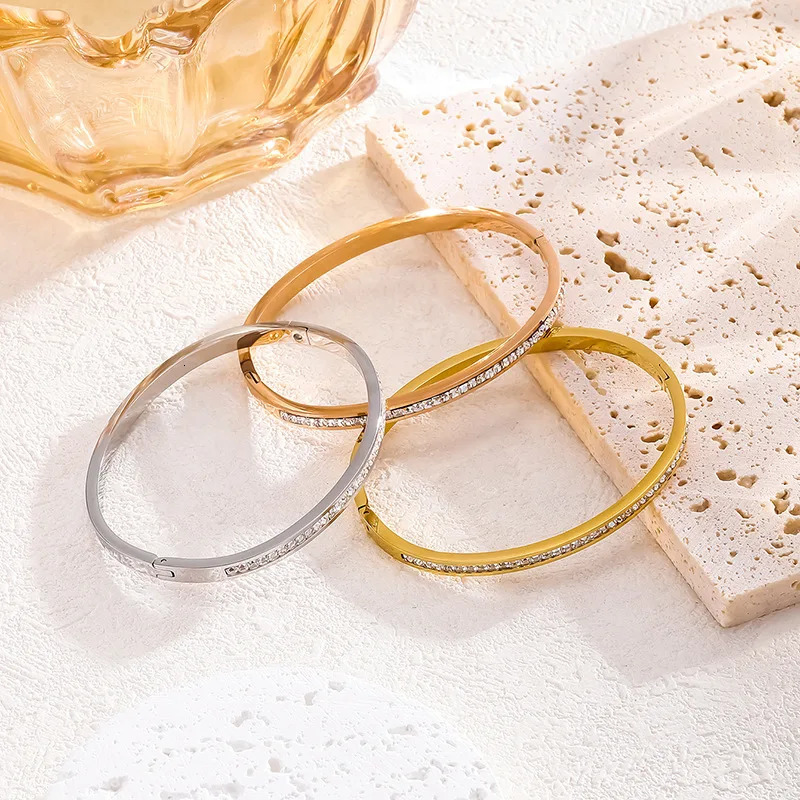 Htpwe Stainless Steel Zirconium Embossed Bracelet Set For Women 18k Gold Plated Couple Holiday Gift Party Daily Jewelry 250512