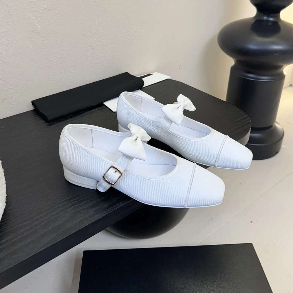 New Women Size35-41 Butterfly Knot Flats Mary Janes Square Toe Low Heels Buckle Strap Designer Shoes Zapatillas De Mujer