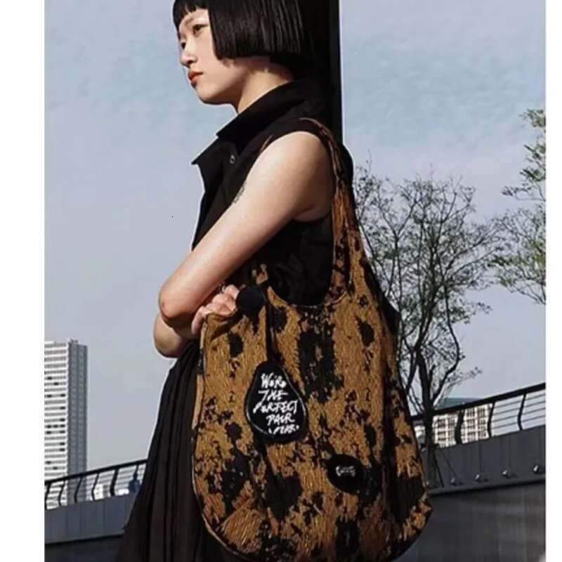 Y2k Underarm Bag Aesthetic Retro Hot Girl Corduroy Brown Handbag Women New Vintage Large Capacity Casual Tote Ladies