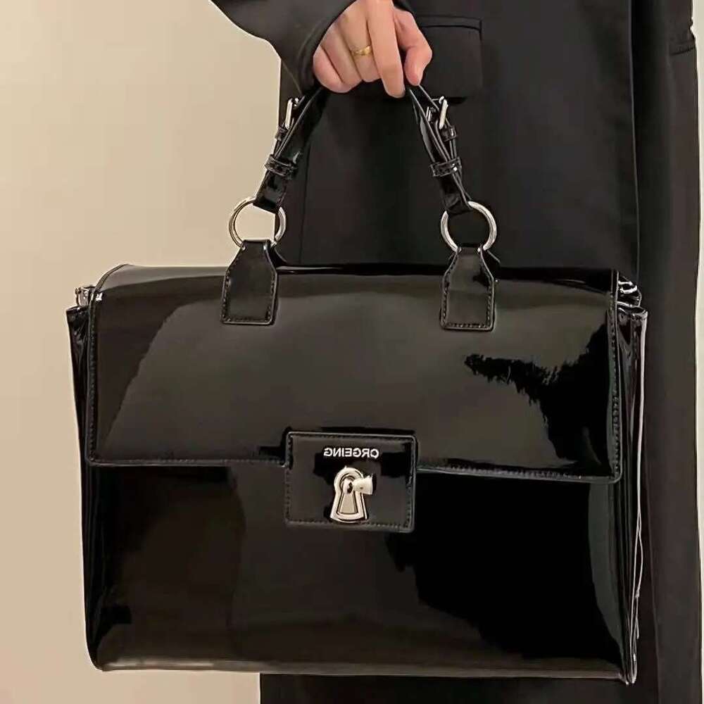 Ins Leather Black Case Waterproof Notebook Sleeve 15.6 16 16.1 Inch For Book M1 Air Briefcase Laptop Bag Cover Handbag
