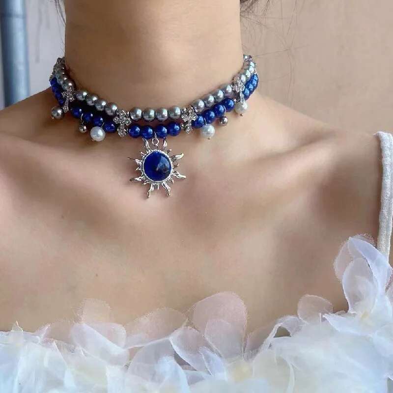 Blue Artificial Gemstone Suower Pendant Necklace Women's New High-end Feel Pearl Fashion Versatile Collarbone Chain