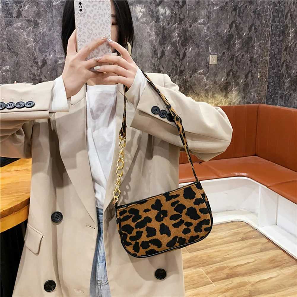 Leopard Pattern Shoulder Handbag Street Shopping Women Plush Underarm Bag PurseXJ250512