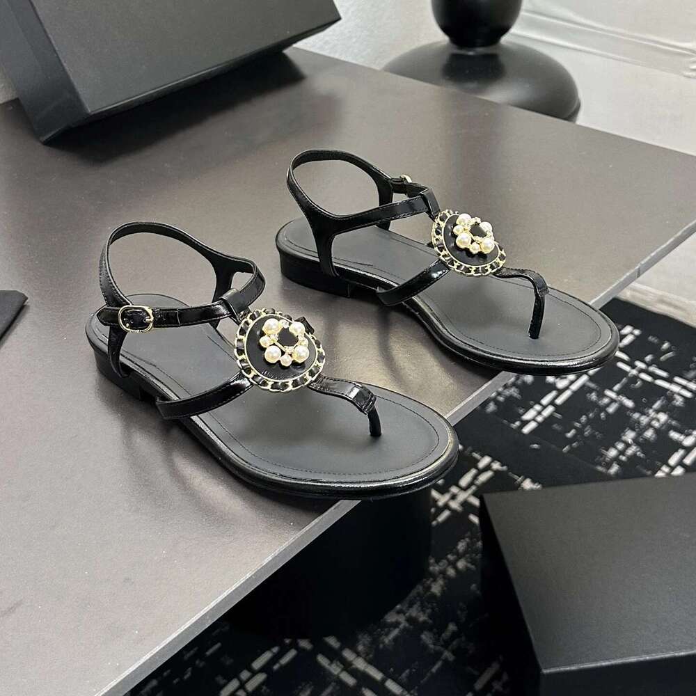 Women Size35-41 Genuine Leather Thong Sandals Low Heels Chain Pearl Summer Buckle Strap Designer Shoes Zapatillas De Mujer