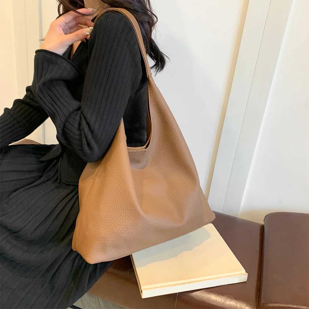 Shoulder Bag for Women Solid Color Slouchy Hobo Bag PU Leather Large Capacity Handbag Trendy for Work TravelXJ250512