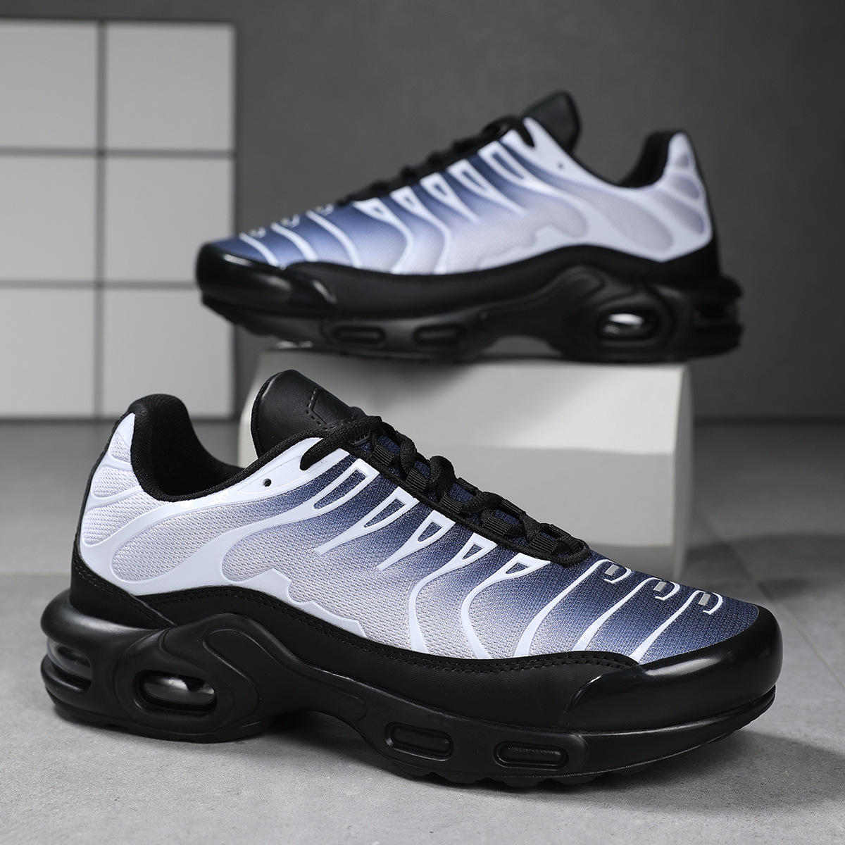 New Men Shoes Non Slip Male Running Footwears Lightweight Gym Sneakers Comfortable hurenlakeshoes
