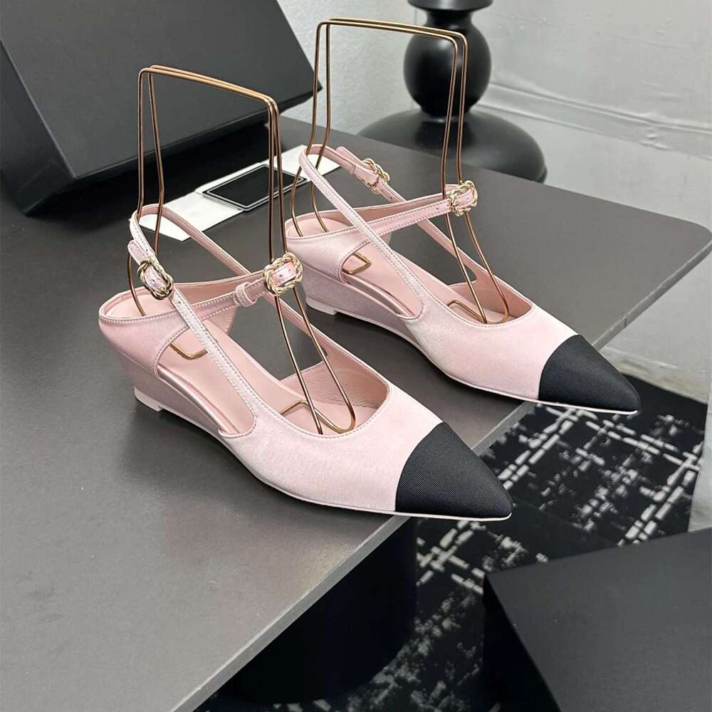 Women Size35-41 Silk Genuine Leather Pumps Med Heels Wedges Chain Pointed Toe Sandals Designer Shoes Zapatillas De Mujer