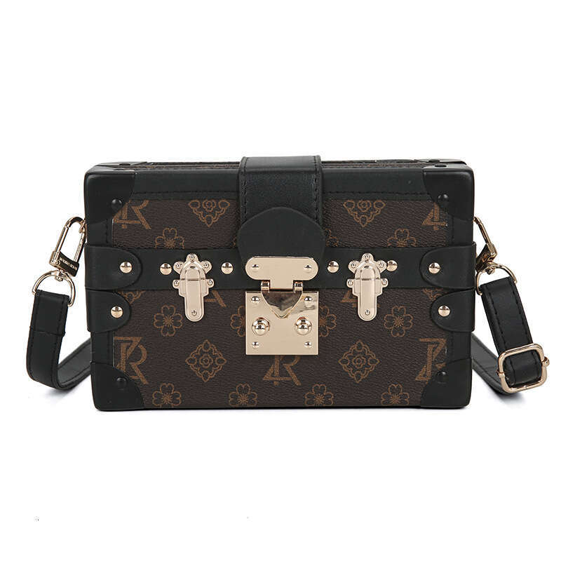 PU women's 2024 new single shoulder fashionable small box crossbody bag designer bag