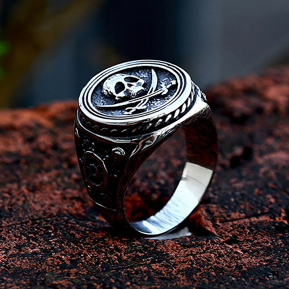 Vintage Unique Double Knife Pirate Skull Ring Gothic Stainless Steel Skull Ring for Men Boys Amulet Jewelry Gift Drop 250509