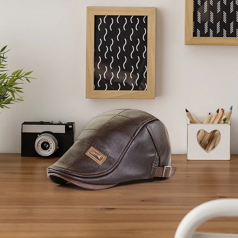 Retro Men Leather Beret Hat Flat Cap Male Autumn Winter Warm Adjustable HighQuality mens British Style Caps 250512