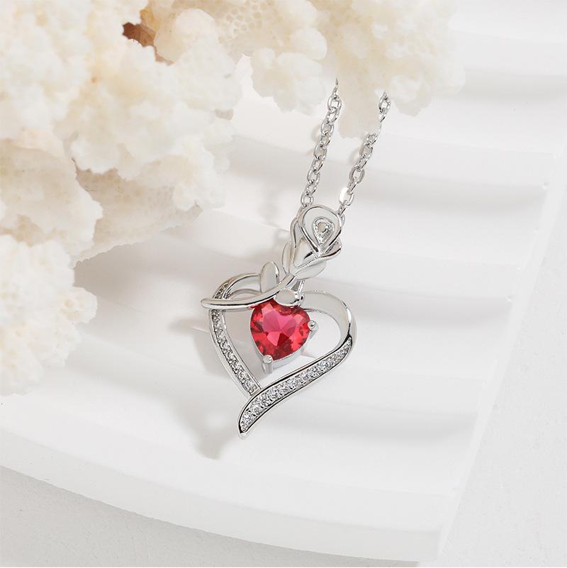 Luxury Forever Rose Necklace - Heart-Shaped Love Pendant for Valentine's Day Gift