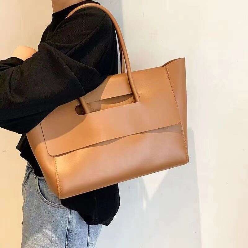 High end Women's 2025 New Trendy Korean Edition Large Capacity Handbag Fashion Commuter Tote Bag