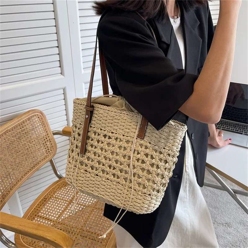 Designer Casual Rattan Wicker Tote Bag Large Capacity Woven Women's Summer Beach Straw Handbag Lady Travel Big Basket