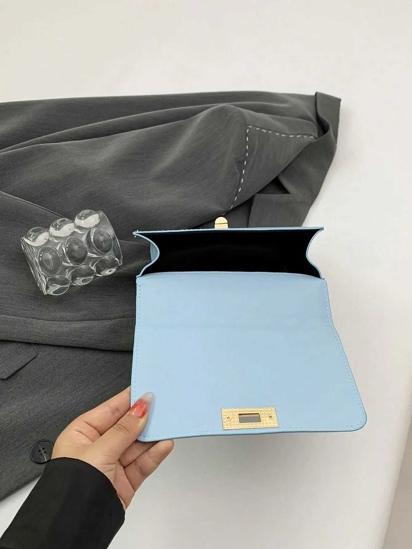Fashionable Mini Quilted Embossed Chain Shoulder Bag Simple And Versatile Diagonal Crossbody Bag For Women Square Handbag Z250512