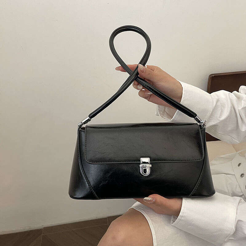 free shipping designer bags High end 2025 new niche design for women's fashion, light luxury, versatile, single shoulder armpit bag, hand-held li