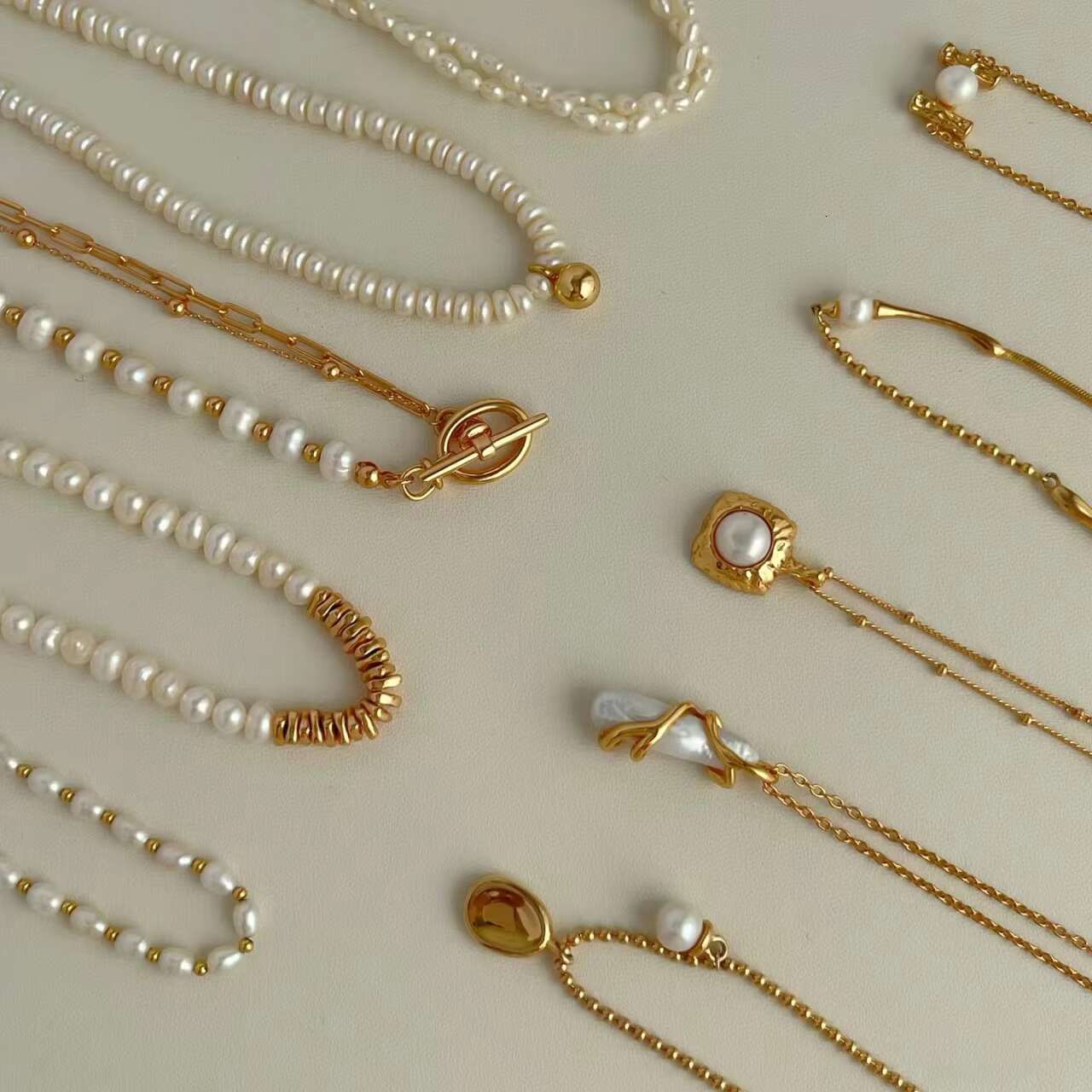 Women's gold-plated chain pearl necklace with fashionable temperament