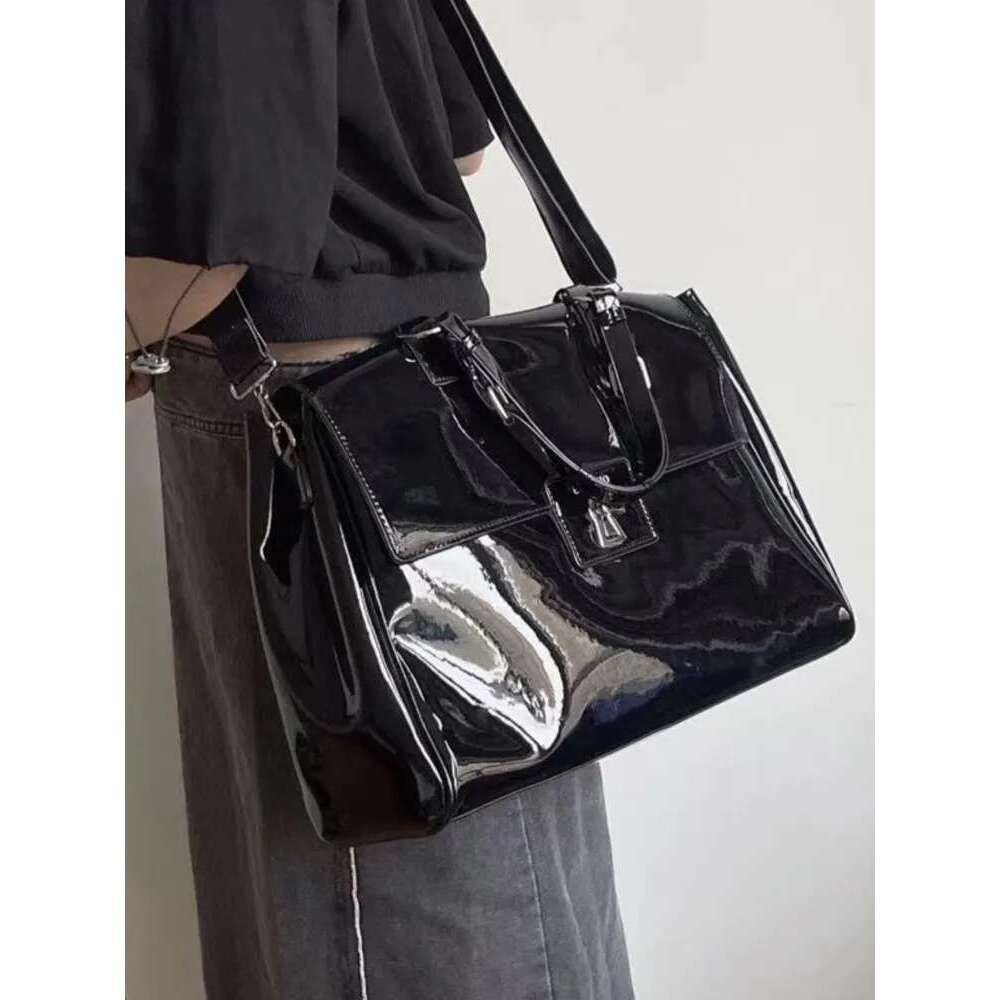 Ins Leather Black Case Waterproof Notebook Sleeve 15.6 16 16.1 Inch For Book M1 Air Briefcase Laptop Bag Cover Handbag