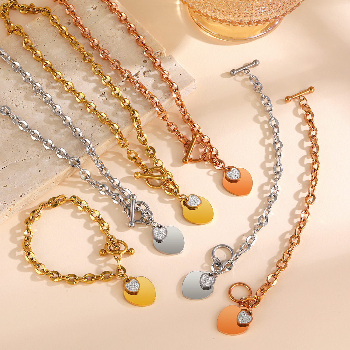 Fashionable stainless steel minimalist heart-shaped jewelry set, personalized dia heart bracelet necklace accessory set
