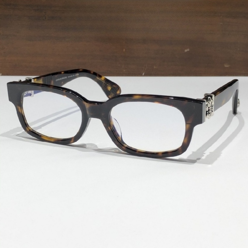 High Quality Men optical glasses Classic Luxury Designer Women eyeglass Titanium Punk Business Design Prescription Spectacle Frames with box 8233 SIZE