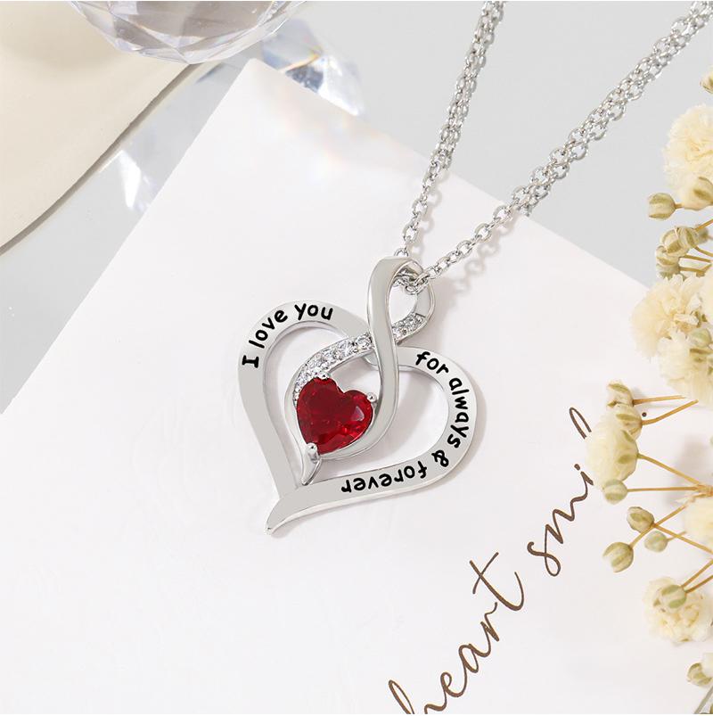 Sophisticated Eternity Love Statement Jewelry: Handcrafted Jet Stone Heart Pendent
