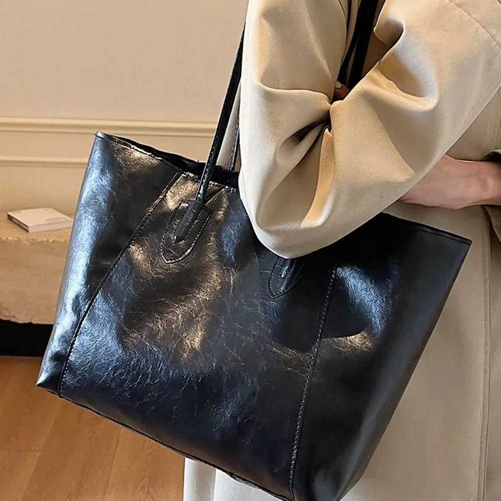 Women Tote Bag Soft PU Leather Shoulder Bag Retro Crossbody Bag Fashion Underarm Pouch Large Capacity Simple HandbagW250512
