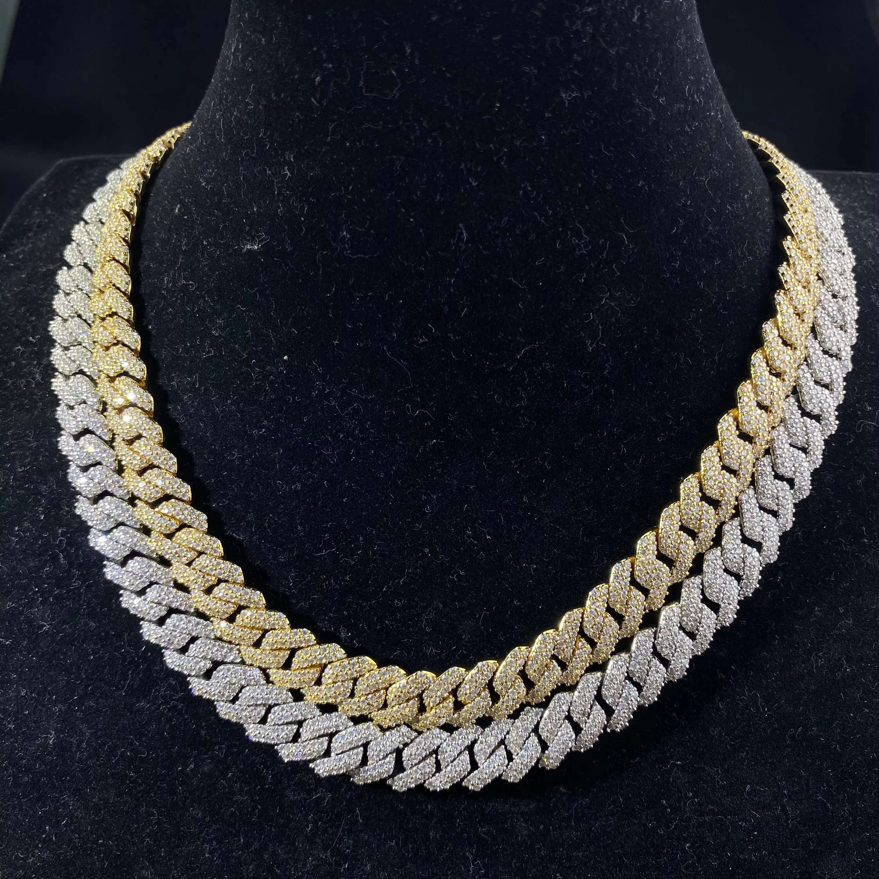 OACOCA Fashion Design 6mm 8mm 10mm 12mm VVS D Color Moissanite Diamond S925 Silver Prong Cuban Chain Necklace