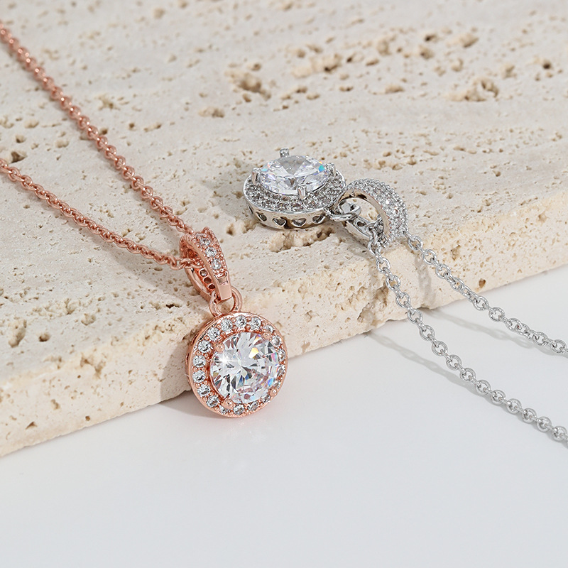 Sophisticated Designer Jewelry: Intricate Round Diamond Neckpiece With Eye-Catching Sunflower Adornment