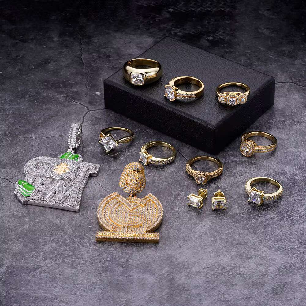 Fashion High Quality Jewelry 18K Gold Plated Iced Out Zircon Diamond Brass Money Pendant Necklaces for Men