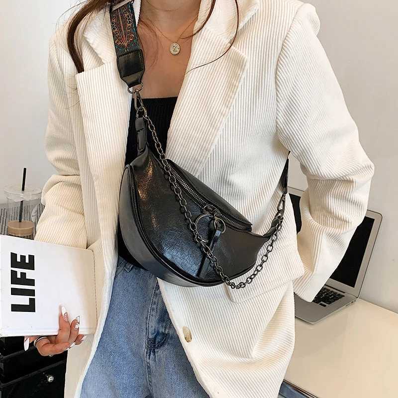 Travel Casual Chest Bag fashion Leather Waist Bag Women Fanny Pack Luxury Chest Pack Chain Handbag Female shoulder Crossbody BagXJ250512