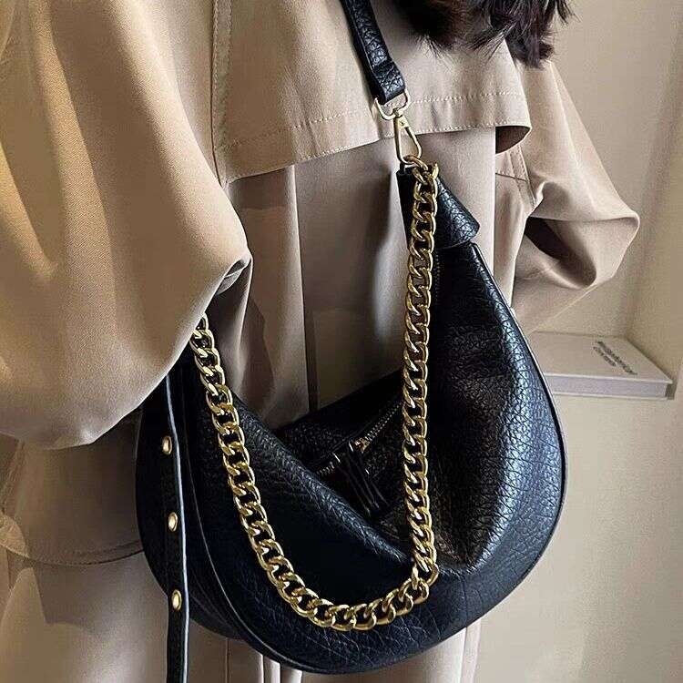 Large capacity for women 2025 new high-end texture niche autumn and winter versatile shoulder chain dumpling bag