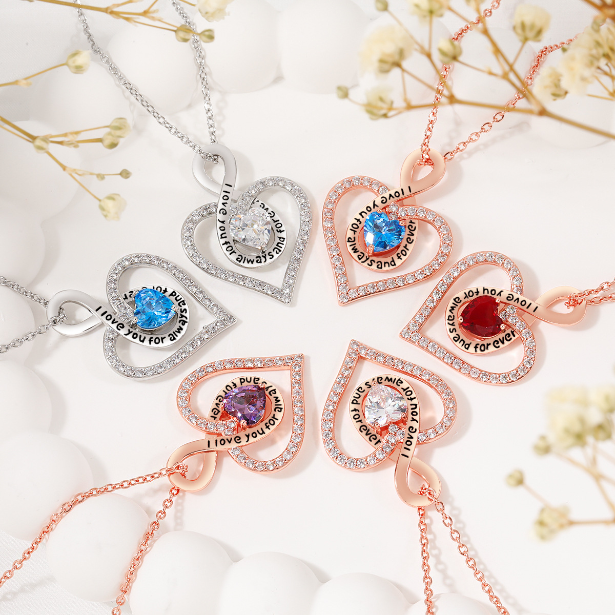 Elegant Handcrafted Jewelry Piece: Classic Heart-Shaped Amulet Necklace Set