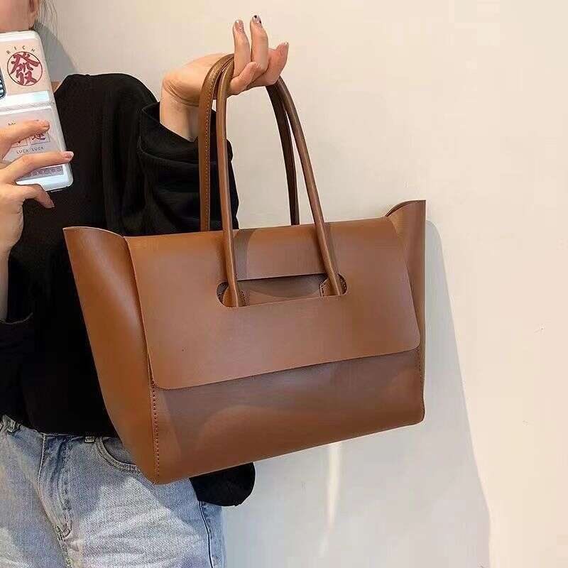 High end Women's 2025 New Trendy Korean Edition Large Capacity Handbag Fashion Commuter Tote Bag