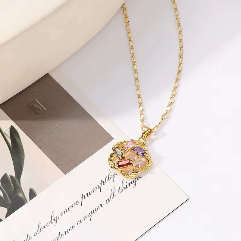 Women's star ring, colorful pendant, simple temperament, necklace, personalized design, luxurious flower pendant necklace