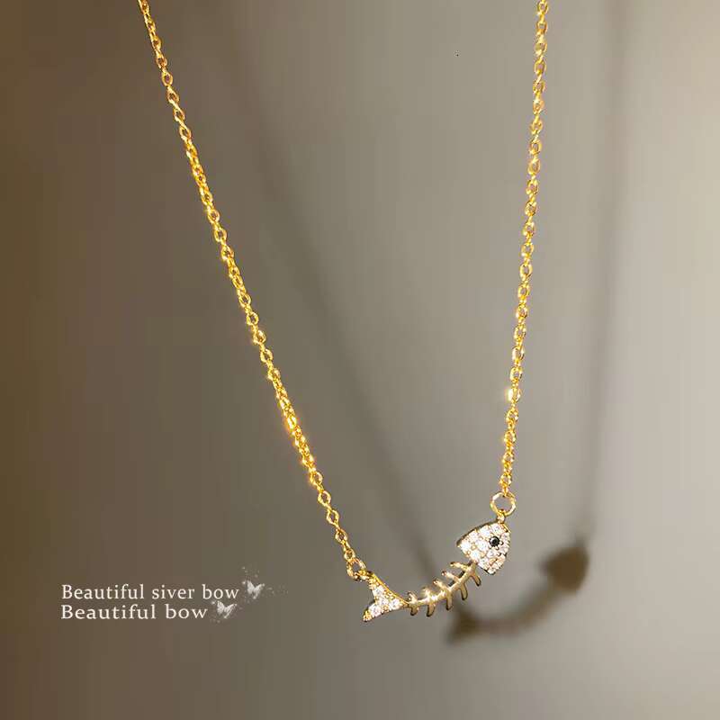 2025 New Fashion Brass Elegant Multi Style Women's Gold Necklace