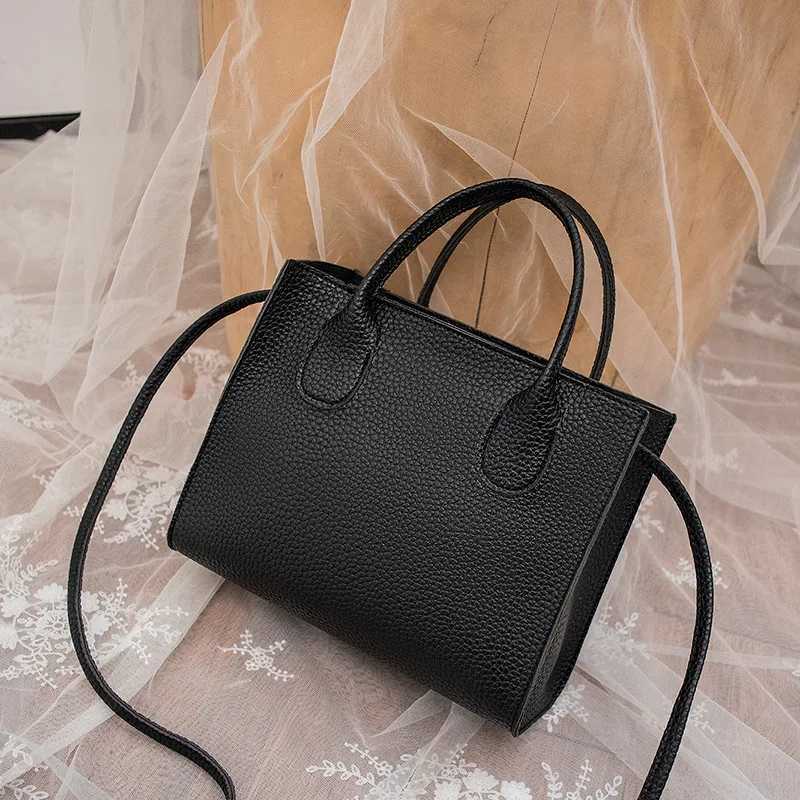 Single-shoulder Crossbody Handheld Triple-use Satchel Portable Leisure Bag Solid Color Lychee Grain Ladies Handbags Z250512-1