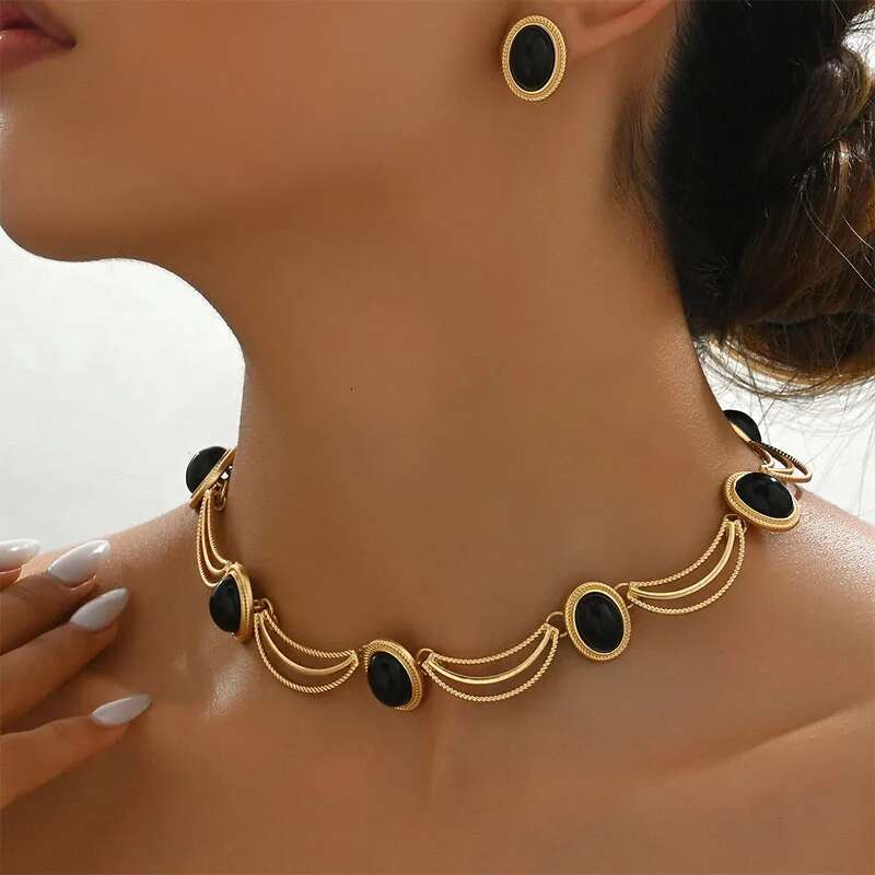 2 pieces Vintage Black Oval Stone Necklace, Earrings for Women, European and American Style Jewelry Set, Party Gift, Birthday