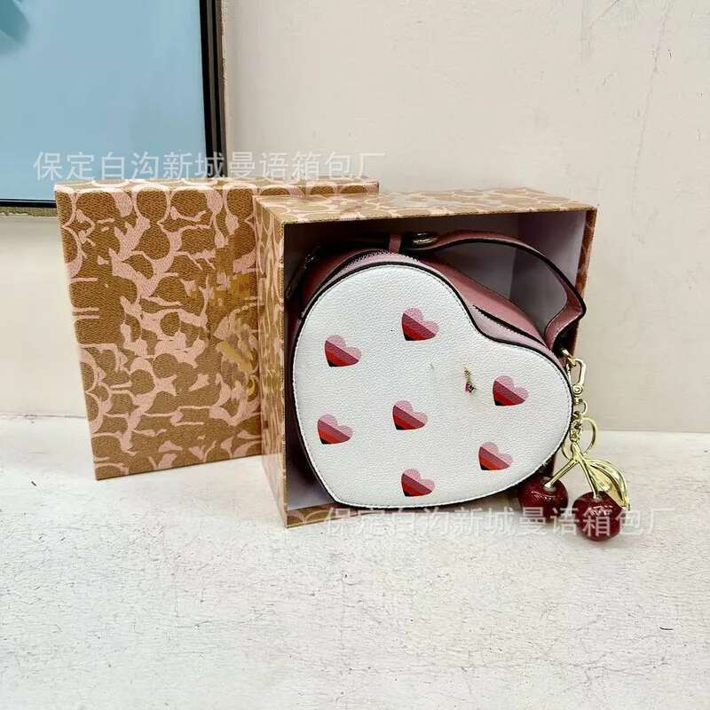 Colorful Heart-Shaped Personalized Pattern Popular Versatile Single Shoulder Crossbody Bag Birthday Gift
