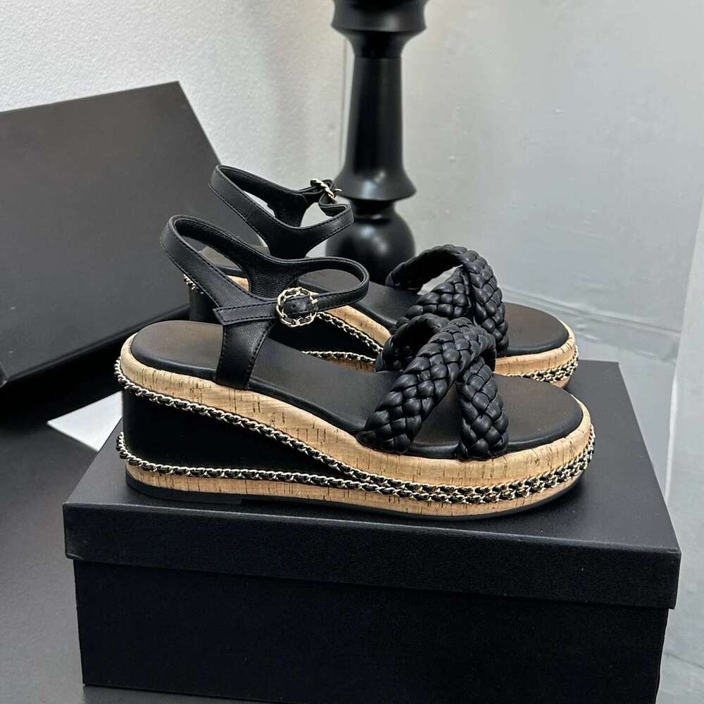 Women Size35-42 Genuine Leather Sandals High Heels Wedges Chains Pumps Flat Platform Designer Shoes Zapatillas De Mujer