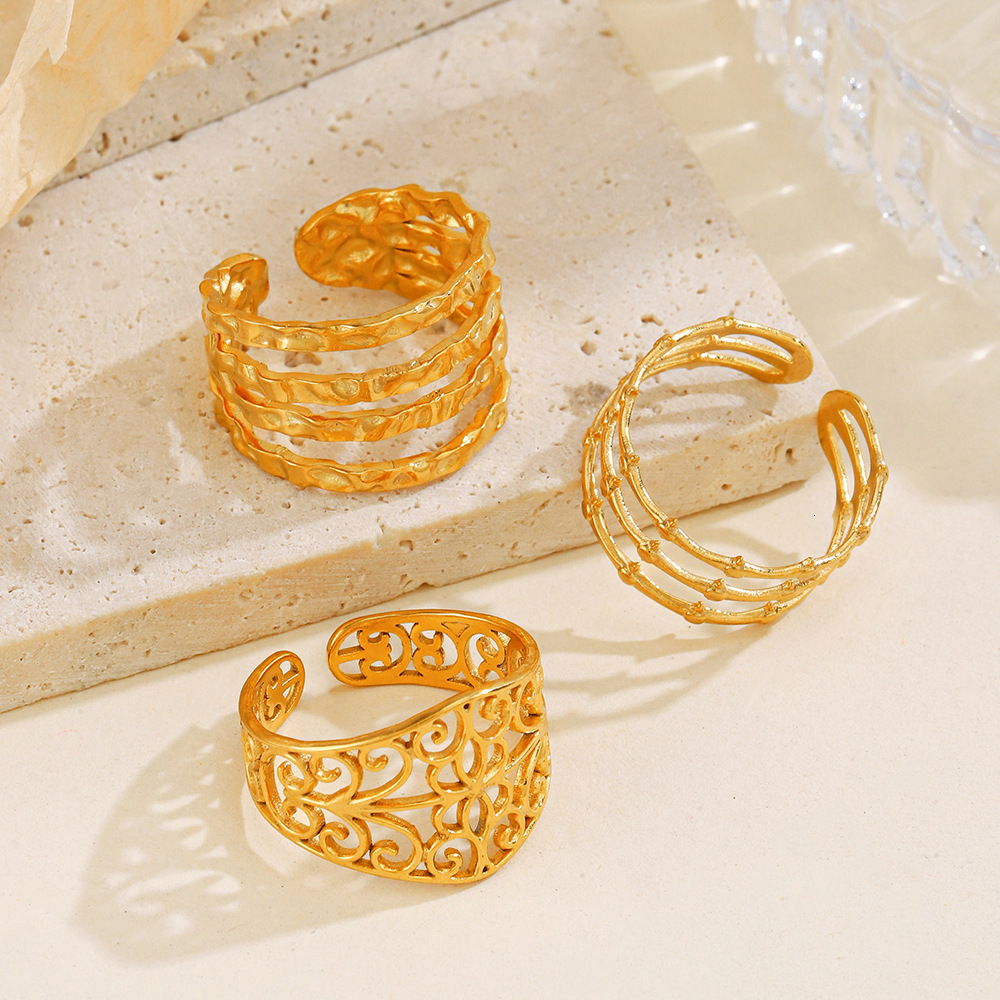 Style Stainless Line for Women's Fashion Versatile Gold Plated Hammer Pattern Titanium Steel Ring