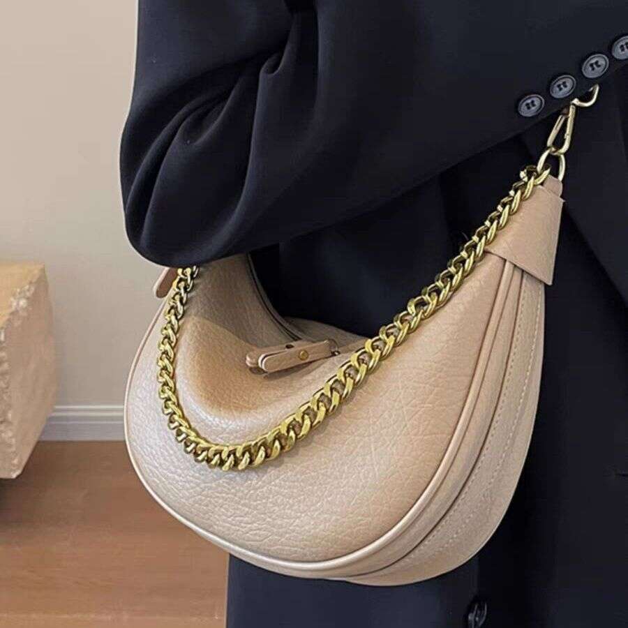Large capacity for women 2025 new high-end texture niche autumn and winter versatile shoulder chain dumpling bag