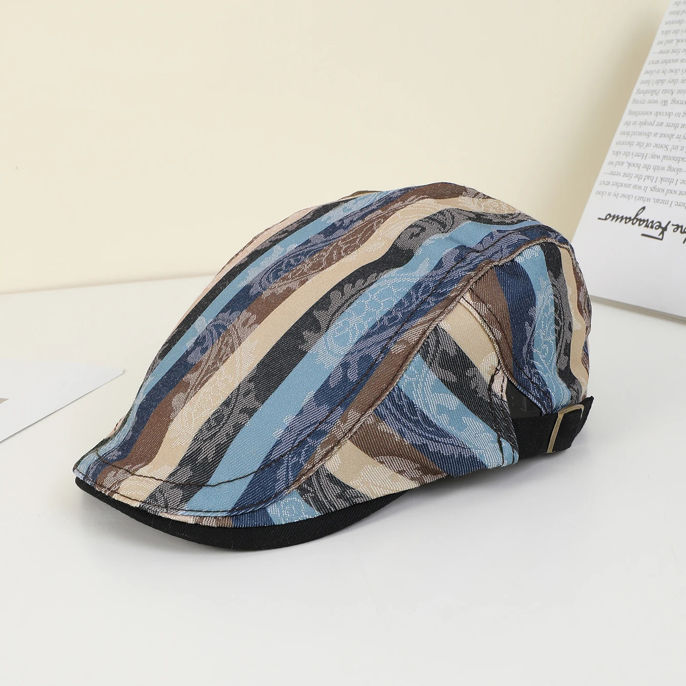 Ethnic fashion color matching striped cashew flower beret street travel with face small front hat 250512