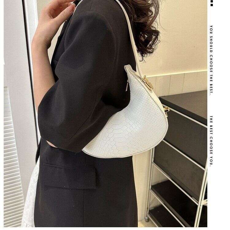 2023 Summer Collection: New Underarm Handheld Small Bag, Casual Commuting Women's Bag