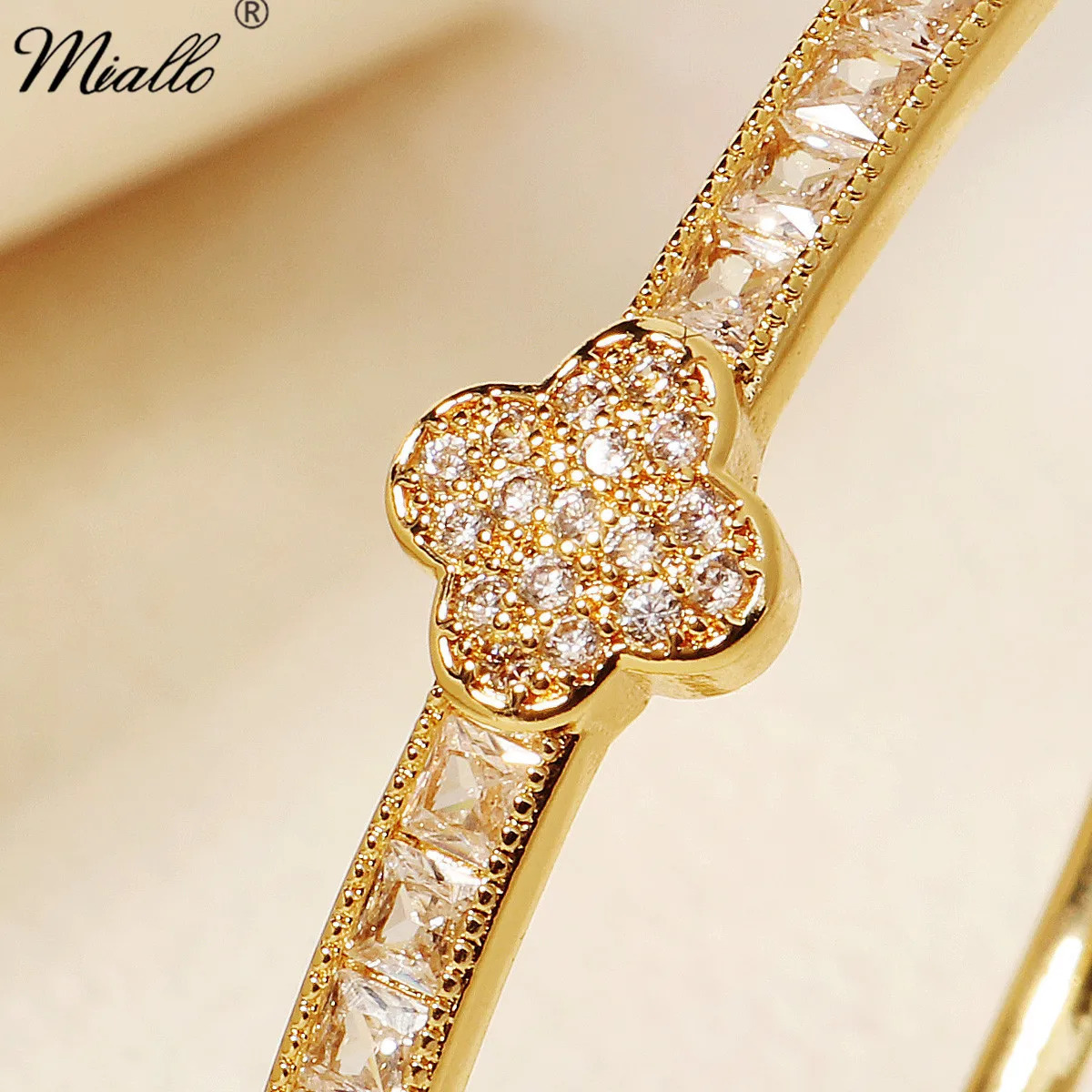 Mialloy Zircon Four Leaf Clover Bracelets for Women Lady Rhinestone Birthday Party Jewelry Accessories Gift 250512