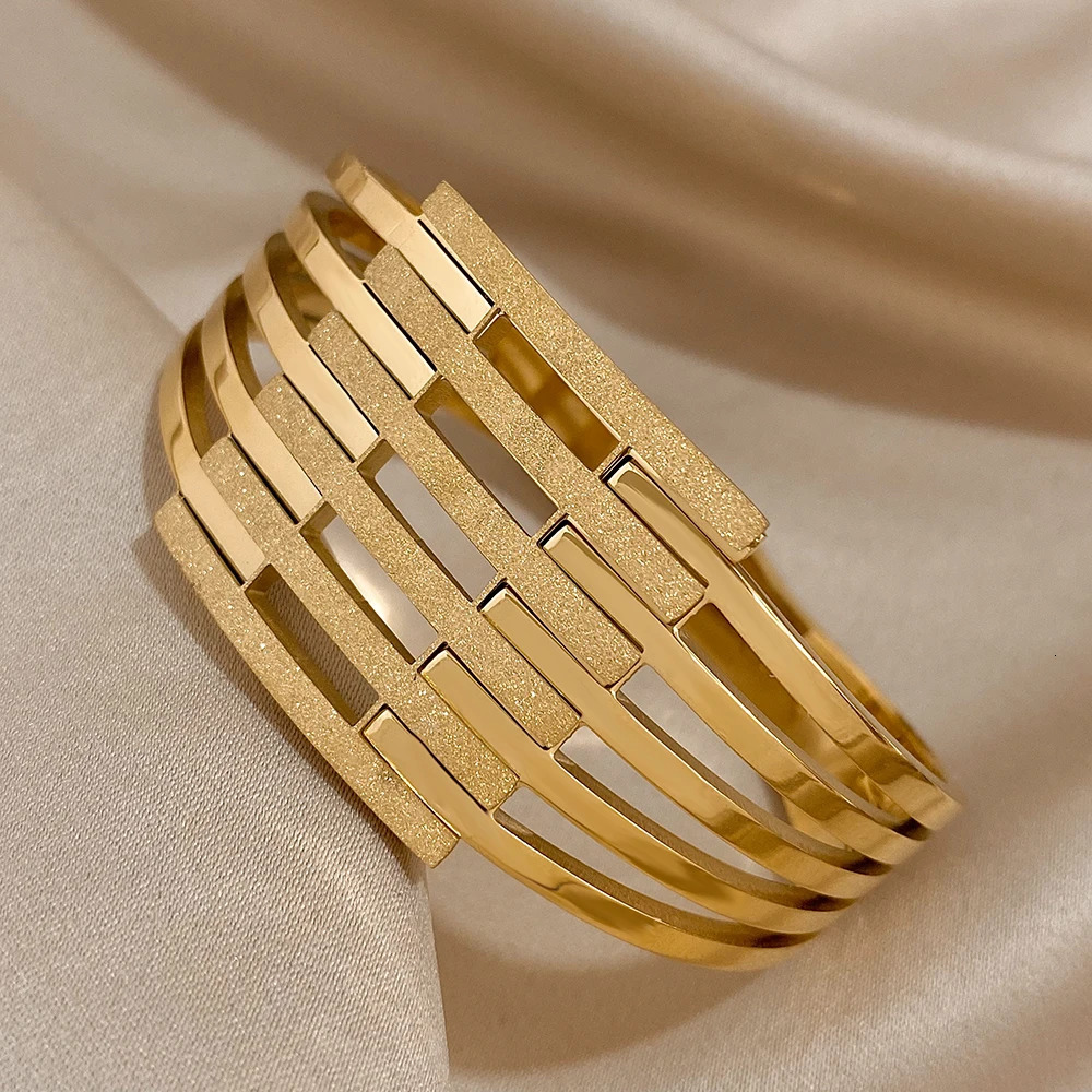 Greater Stainless Steel Chunky Geometric Wide Bangles Bracelets for Women Gold Plated Metal Bracelet Waterproof Jewelry 250512