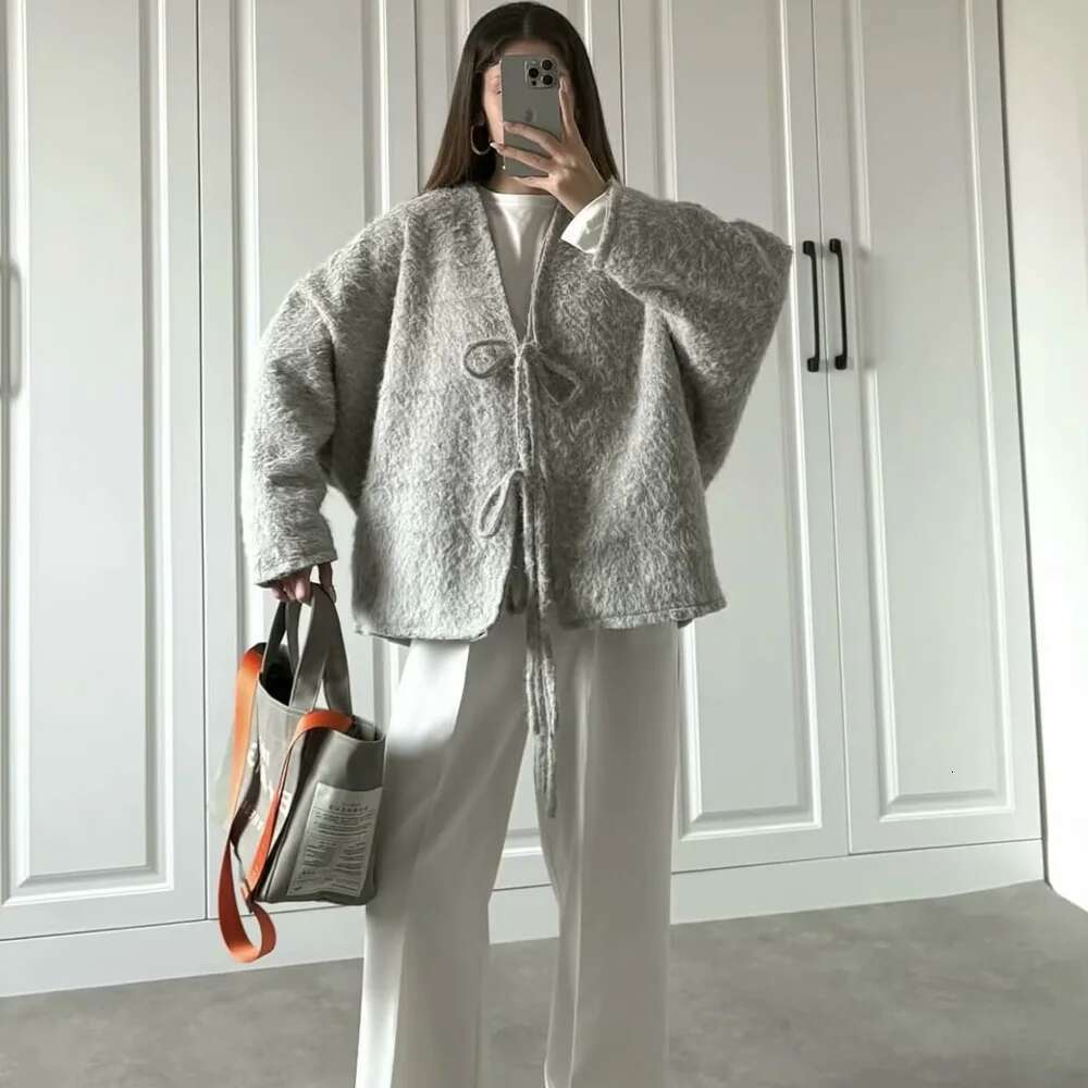 New winter fashion women's casual avant-garde design with a European and American style four-color lace up jacket