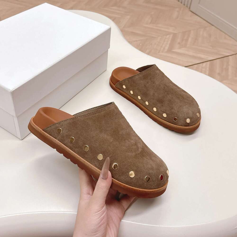 Women Natural Cow Suede Mules Flat Platform Rivets Slippers Round Toes Leisure Flats Designer Shoes Zapatillas De Mujer
