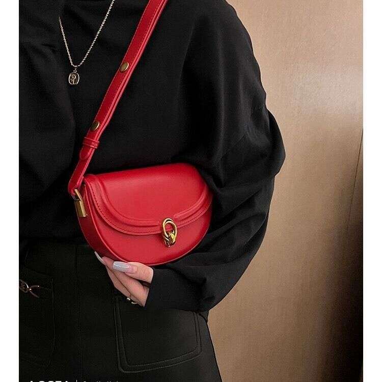 high-end saddle small 2024 new fashionable versatile women's armpit shoulder crossbody bag