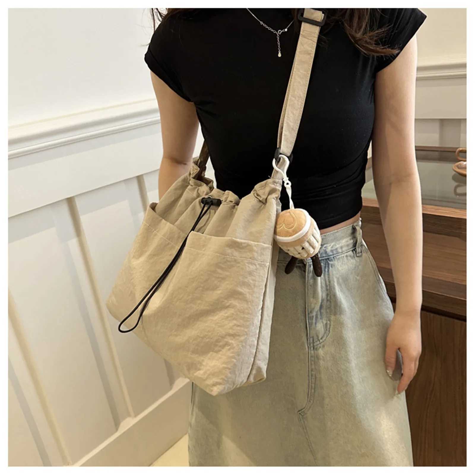Large Capacity Versatile Shoulder Bag For Women Summer Popular Lightweight Crossbody Bag Minimalist Tote HandbagW250512